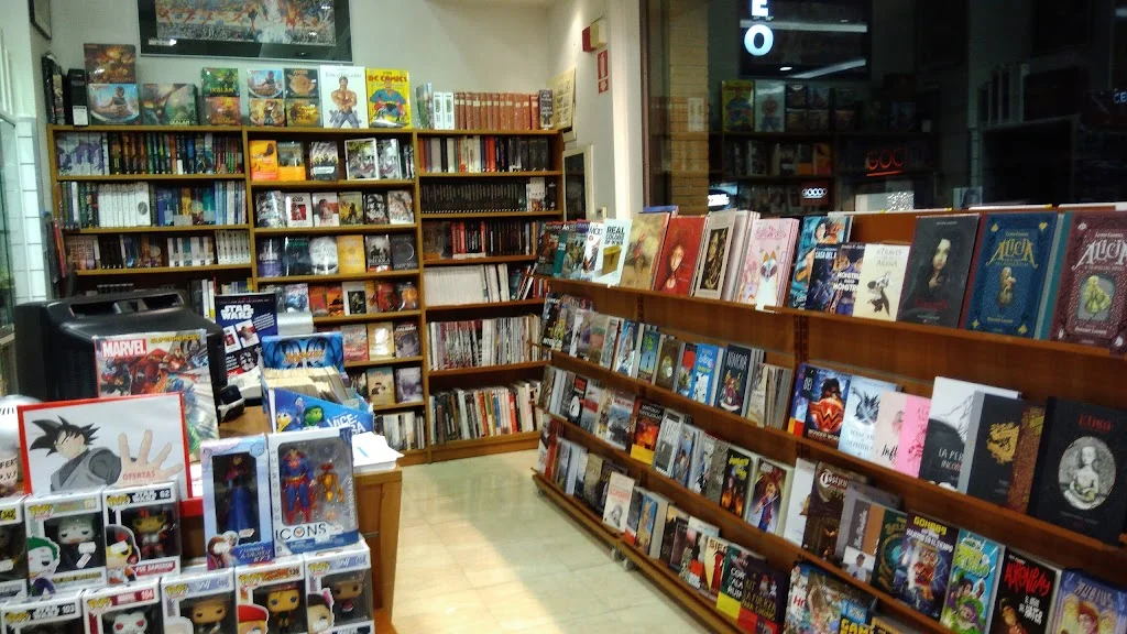 Foto 5 de Ateneo Comics