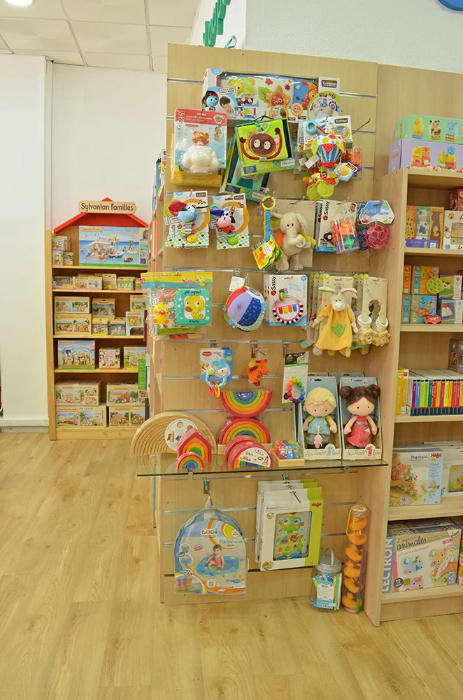 Foto 5 de Baobab Libros - Juegos Cadiz Extramuros
