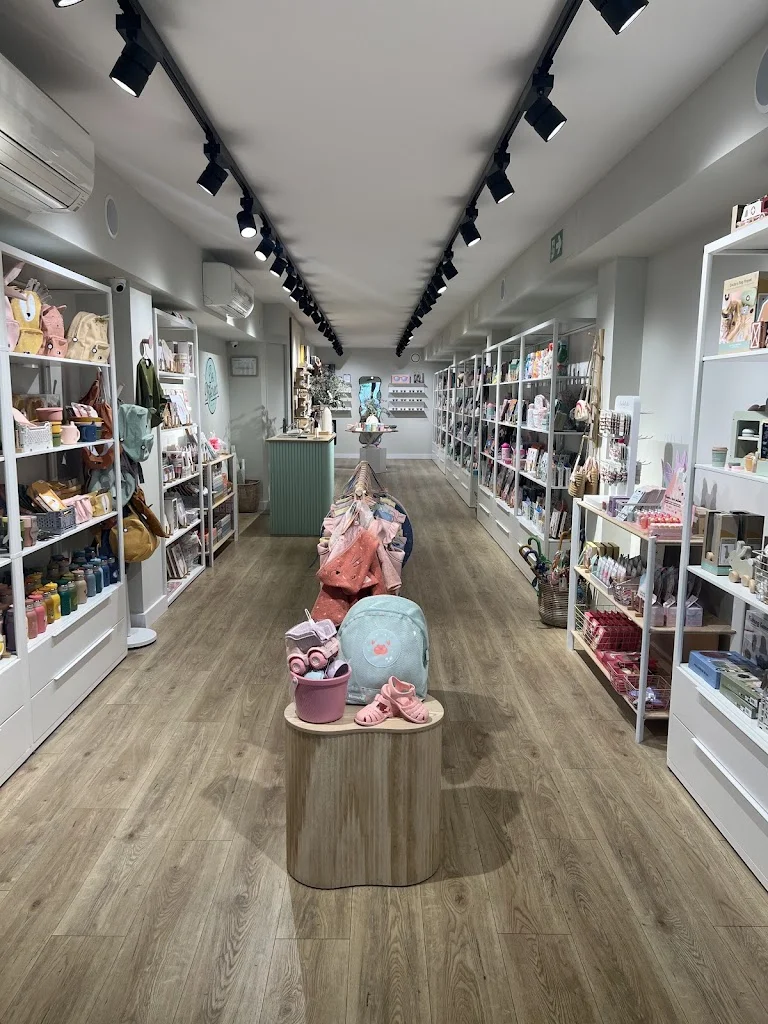 Be Different - Concept Store