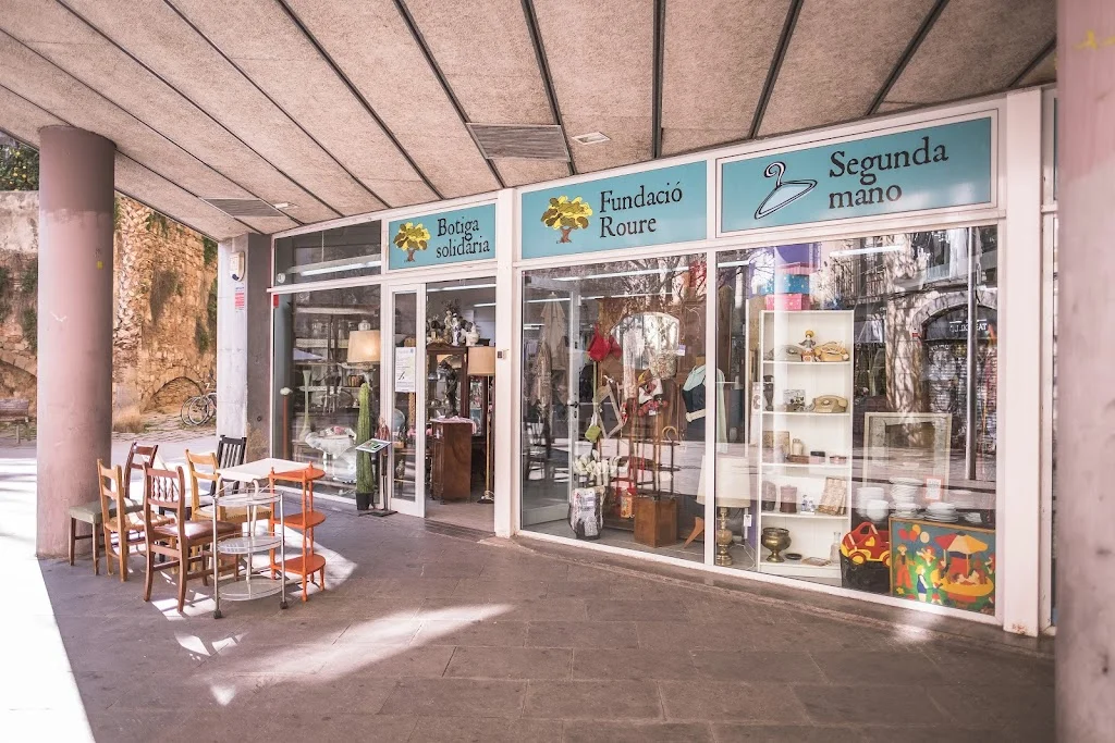 Botiga Solidaria de la Fundacio Roure