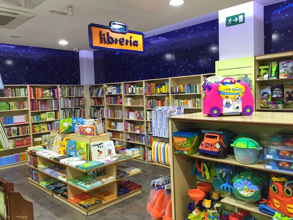 Foto 4 de Dideco Alcobendas Tienda de Juguetes y Libros