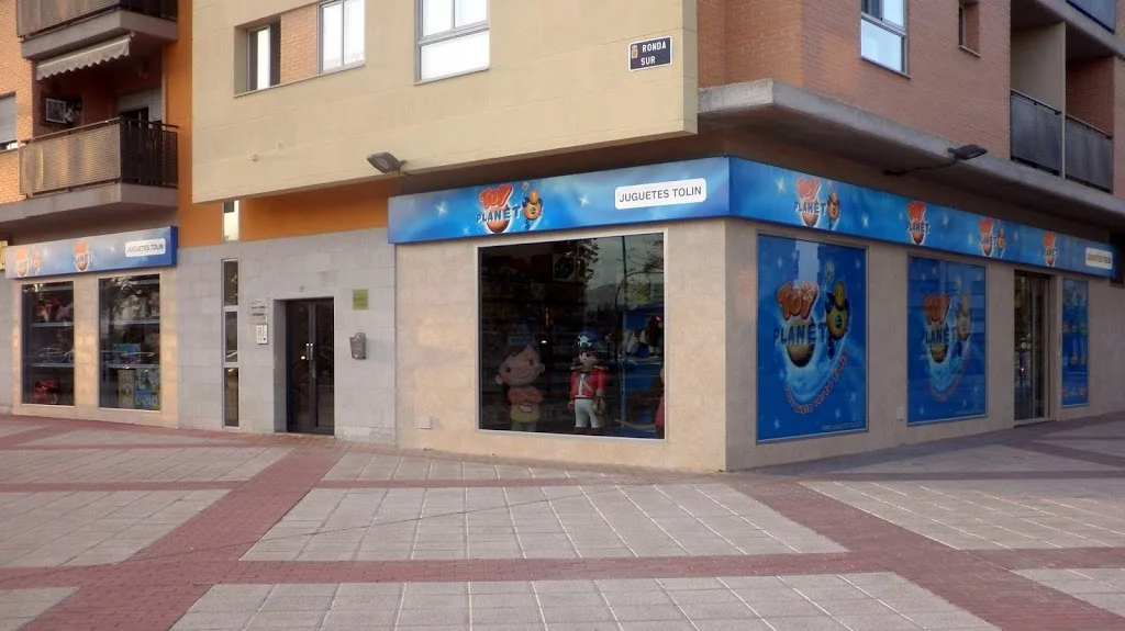 Foto 3 de Juguetes Tolin Toy Planet Ronda Sur
