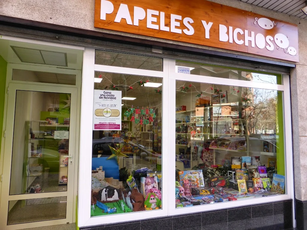 Foto 4 de Papeles y Bichos