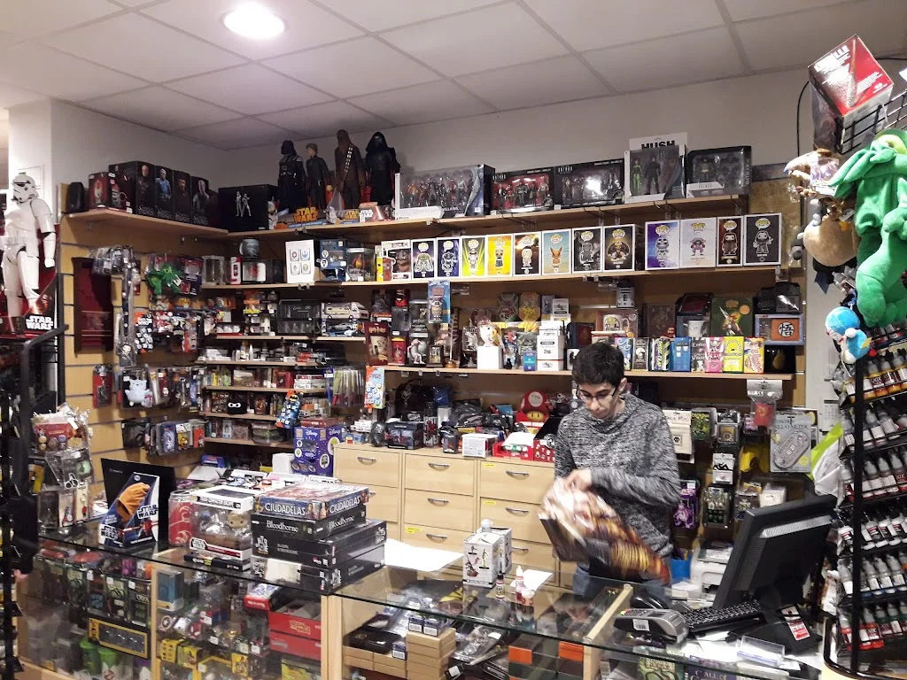 Foto 3 de Tienda de Juegos - E-MINIS la Linea