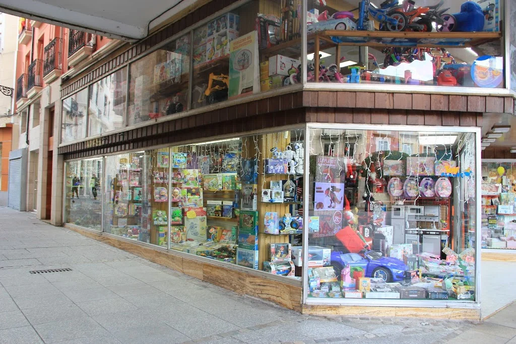 Toy Planet