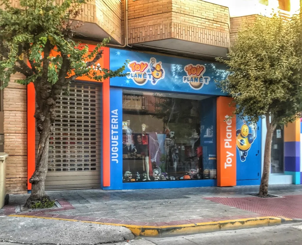Toy Planet