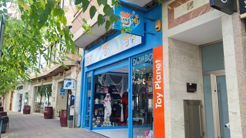 Toy Planet